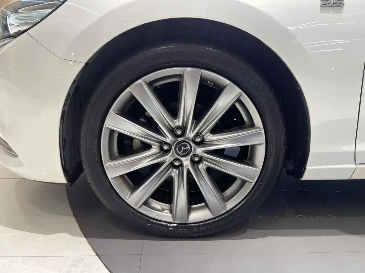 Mazda Atenza 2021 Model 2.5L Blue Sky Premium Edition фото 6