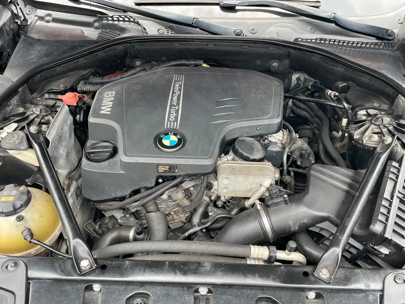 BMW 5 Series 2014 525Li Luxury Design Package фото 14