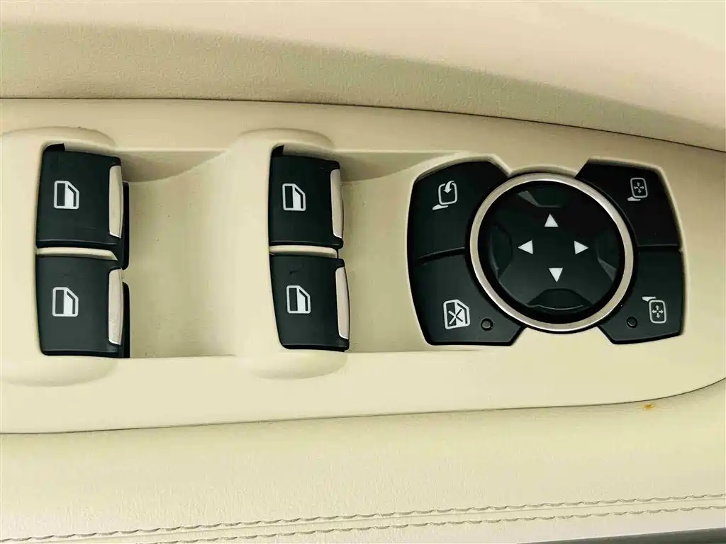 Lincoln MKZ 2019 2018 2.0T Premium Edition