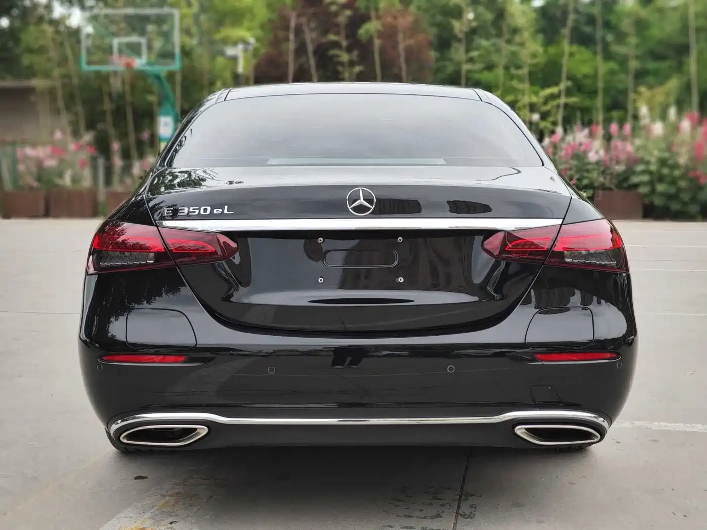Mercedes-Benz E-Class New Energy 2022 E 350 e L Plug-in Hybrid Sports Sedan фото 17