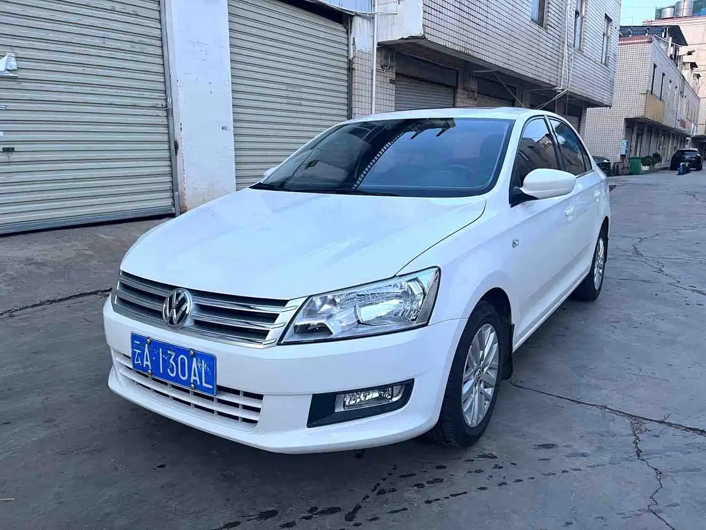 Volkswagen Santana 2014 2013 Model 1.6L Automatic Luxury Edition