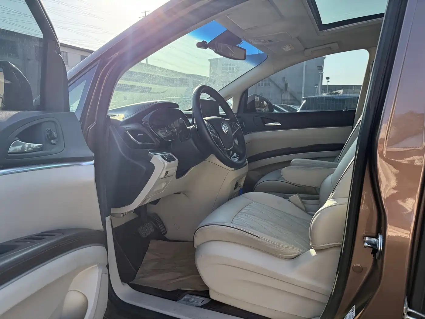 Buick GL8 2021 Land Business Class 652T Luxury фото 9