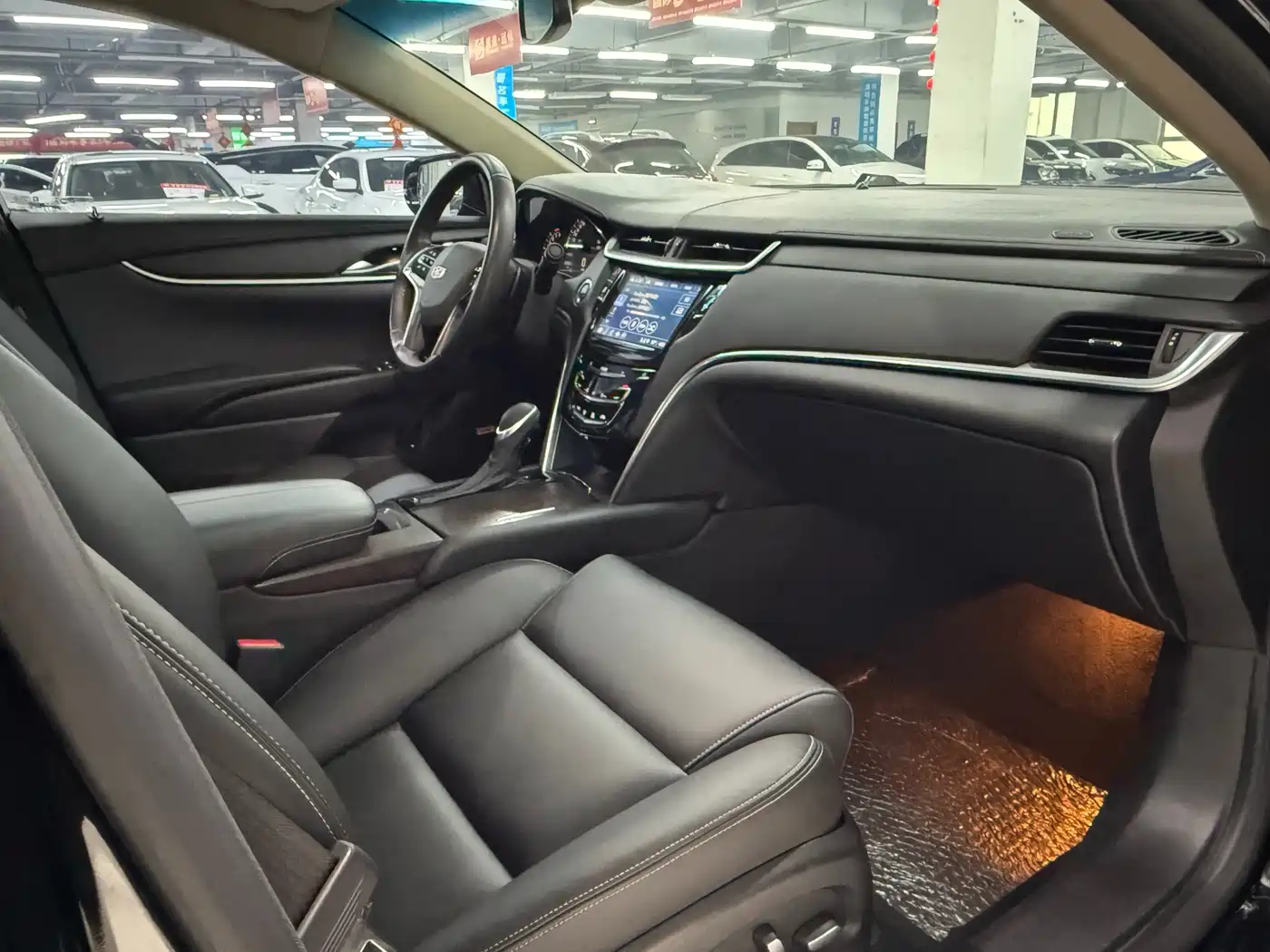 Cadillac XTS 2018 28T Technology фото 12