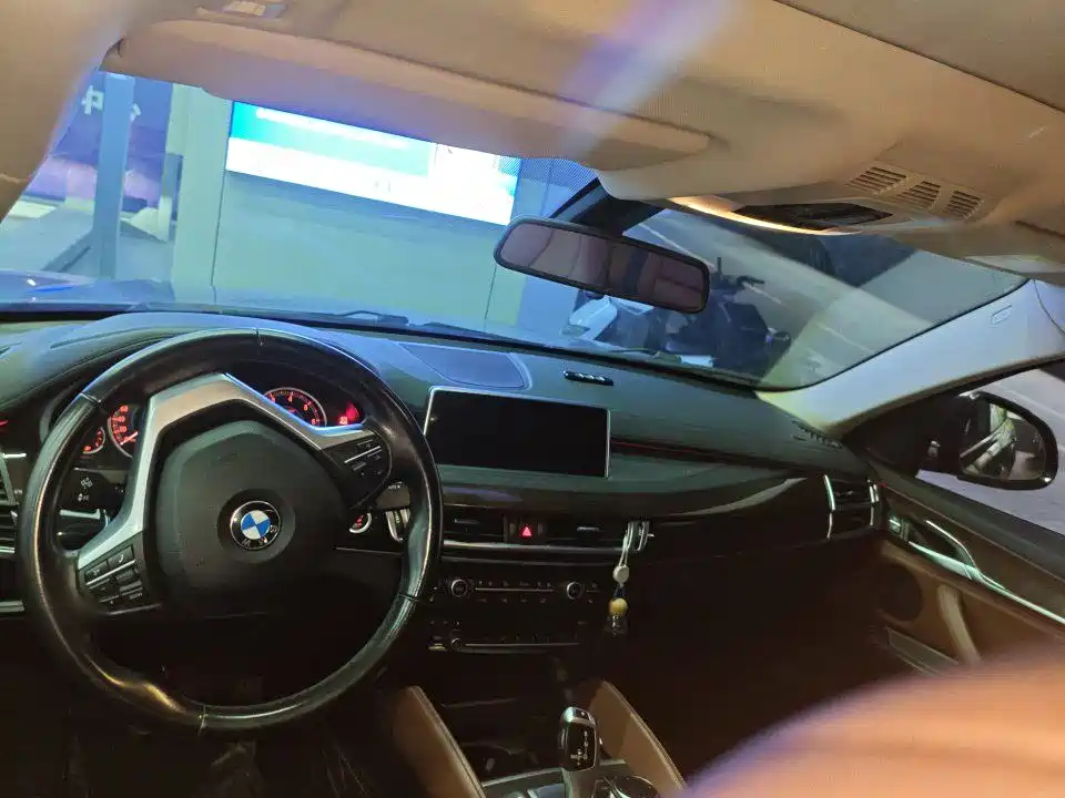BMW X6 2015 xDrive28i фото 5