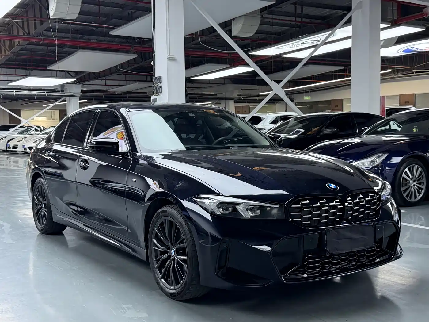 BMW 3 Series 2023 325Li M Sport Black Night Package фото 3