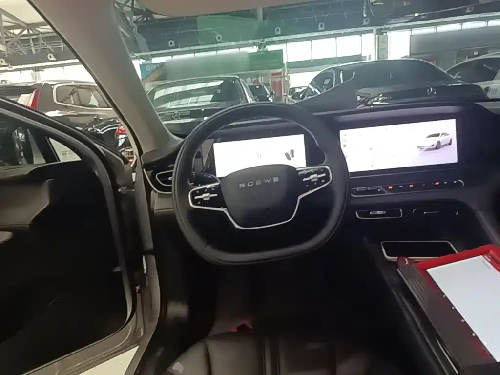 Roewe D7 2025 2025 DMH 125km World Champion Edition