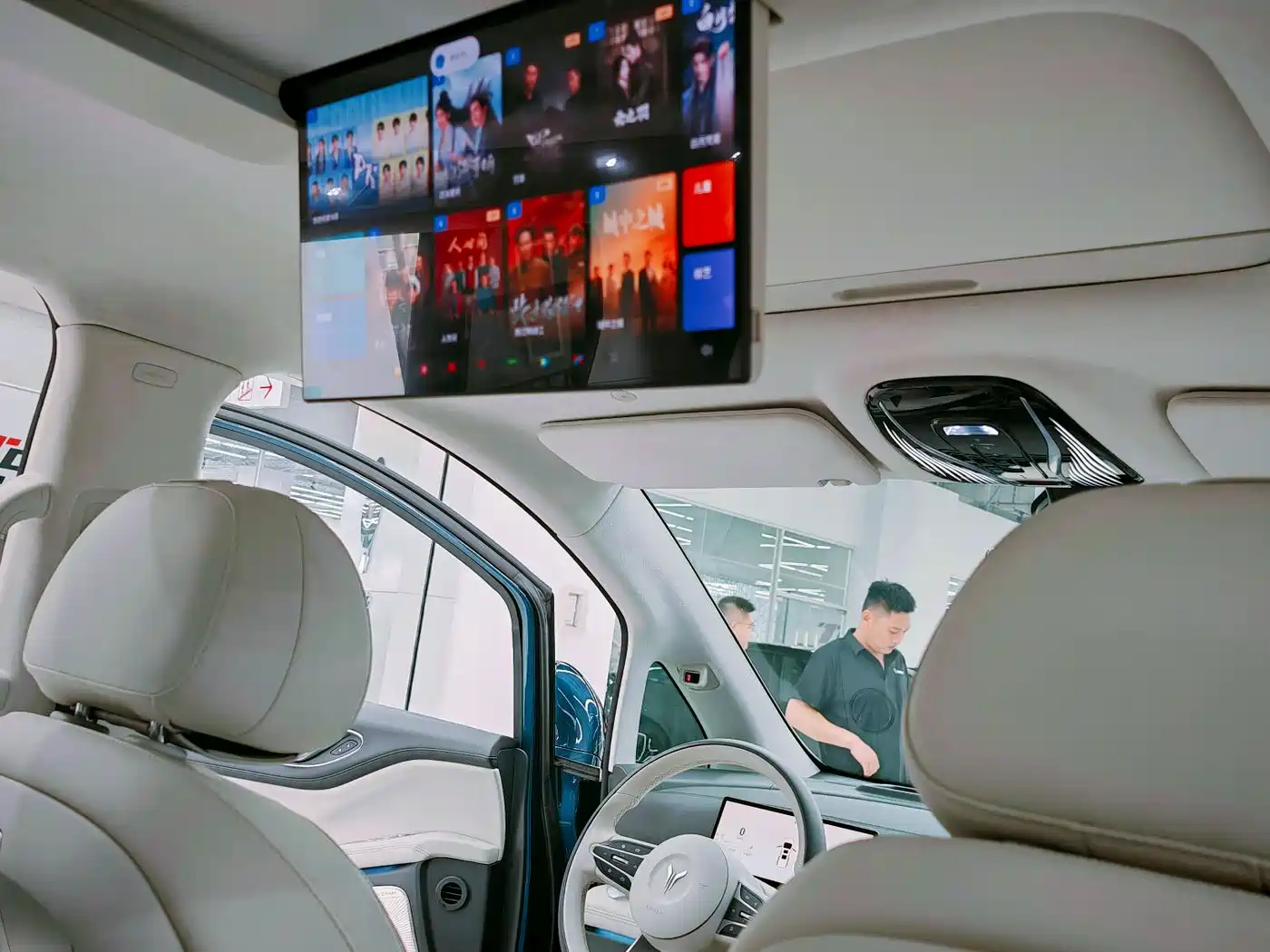 Voyah Auto Voyah Dreamer 2025 PHEV AWD Flagship Kunpeng Edition фото 14