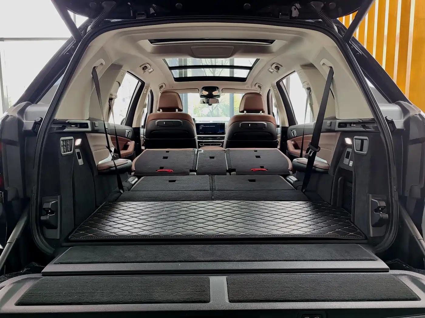 BMW X7 2024 xDrive40i Leading Luxury Package фото 16