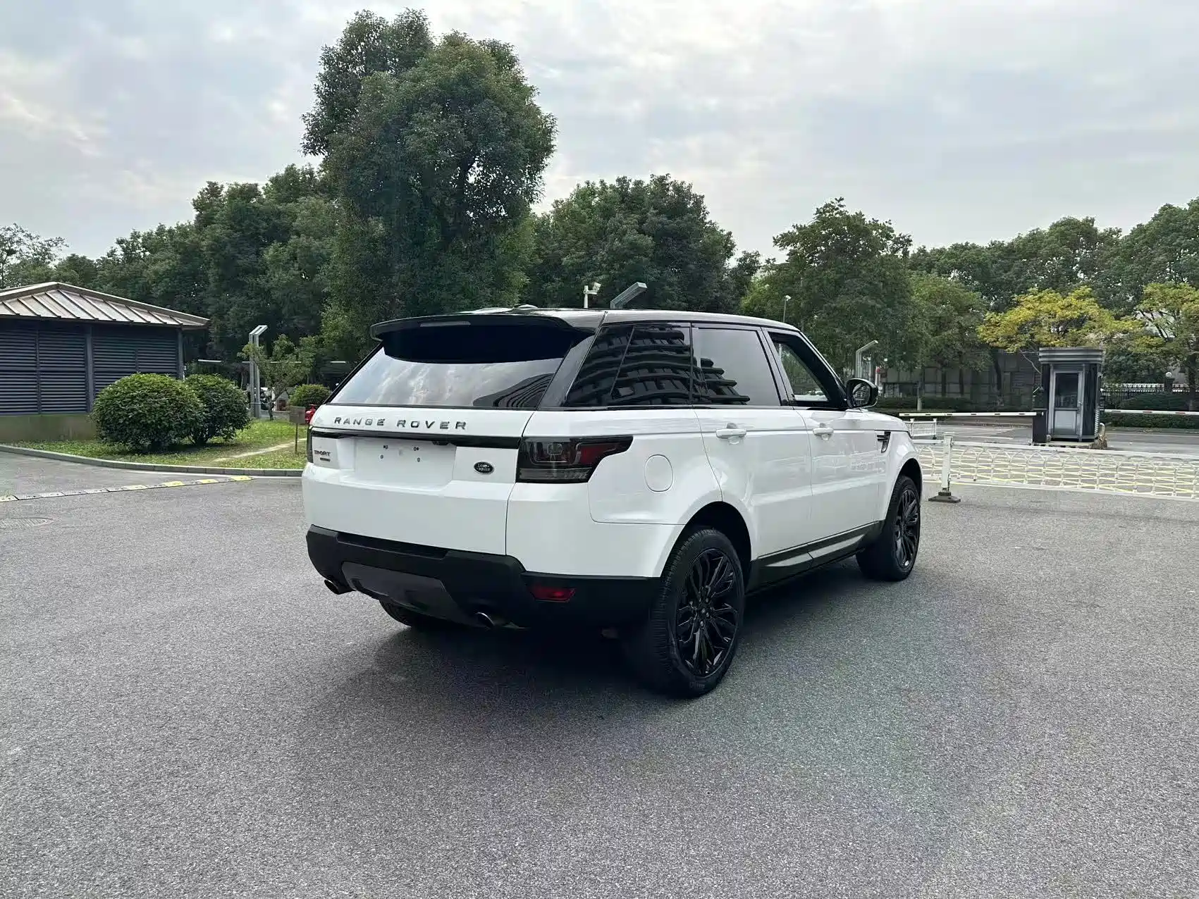 Photo 6 - Land Rover Range Rover Sport