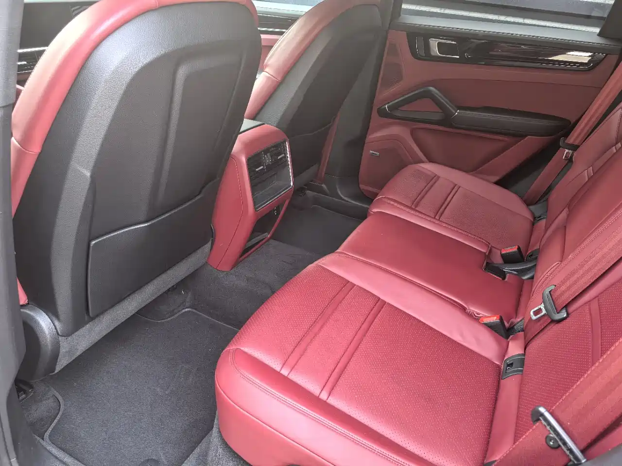 Porsche Cayenne New Energy 2021 Cayenne E-Hybrid 2.0T фото 13