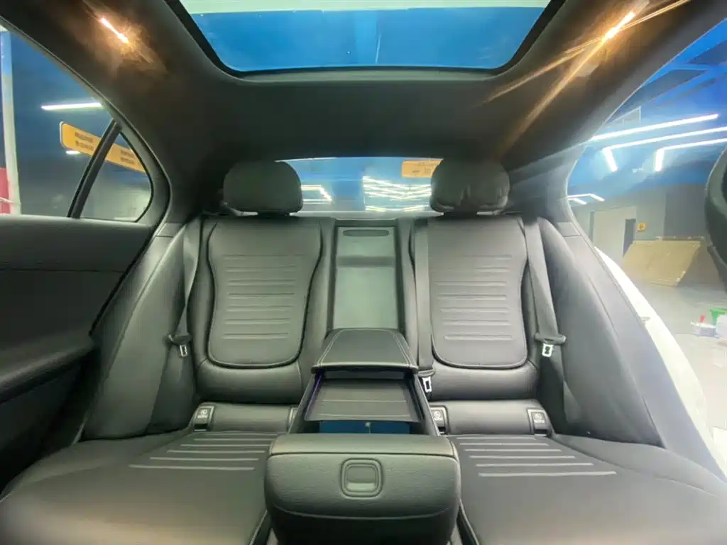 Mercedes-Benz C-Class 2022 Facelift C 260 L Night Edition Sport фото 19