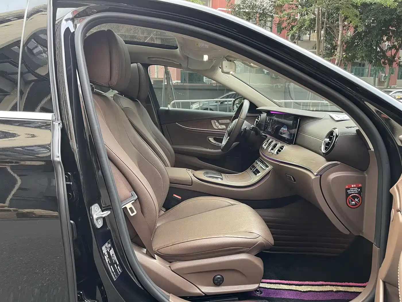 Mercedes-Benz E-Class 2020 E 300 L Fashion фото 17