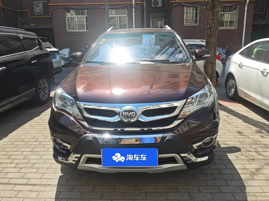BYD S7 2015 2015 2.0T Automatic Flagship Model