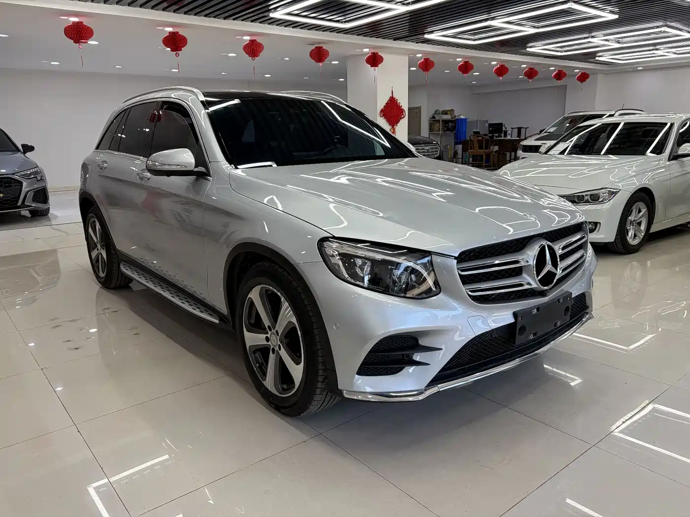 Mercedes-Benz GLC 2017 GLC 300 4MATIC Dynamic фото 3