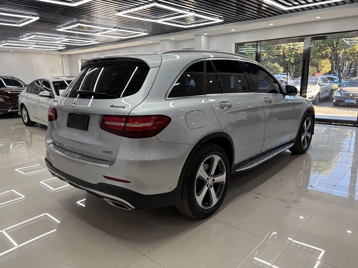 Mercedes-Benz GLC 2017 GLC 300 4MATIC Dynamic фото 4
