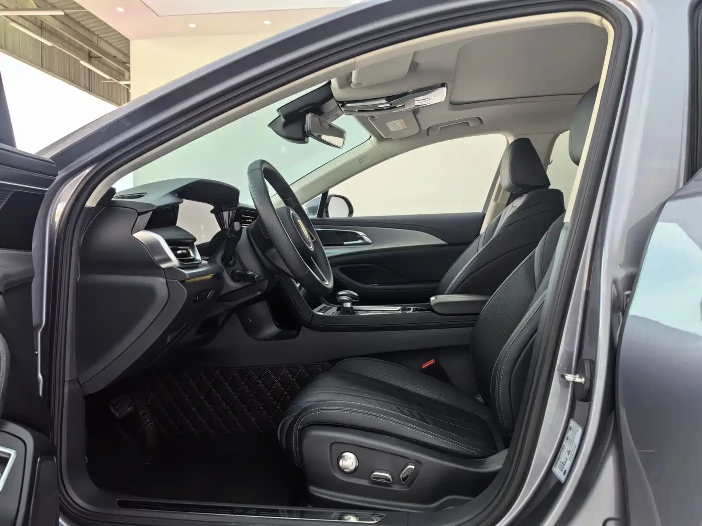 Hongqi H5 2023 2.0T Auto Smart Connect Flag Comfort фото 4