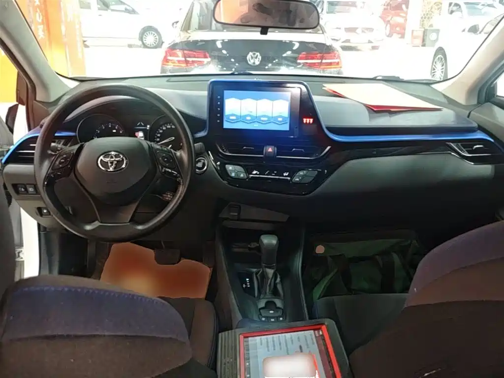 Toyota C-HR 2021 2.0L Comfort Edition фото 10