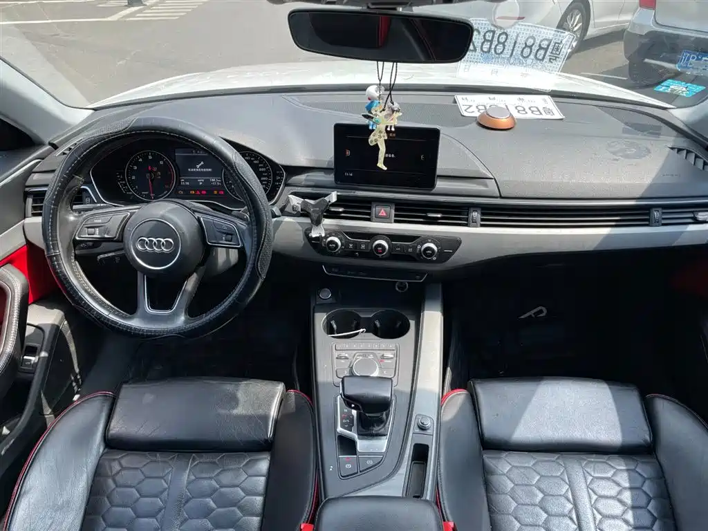 Audi A4L 2017 40 TFSI Progressive фото 4