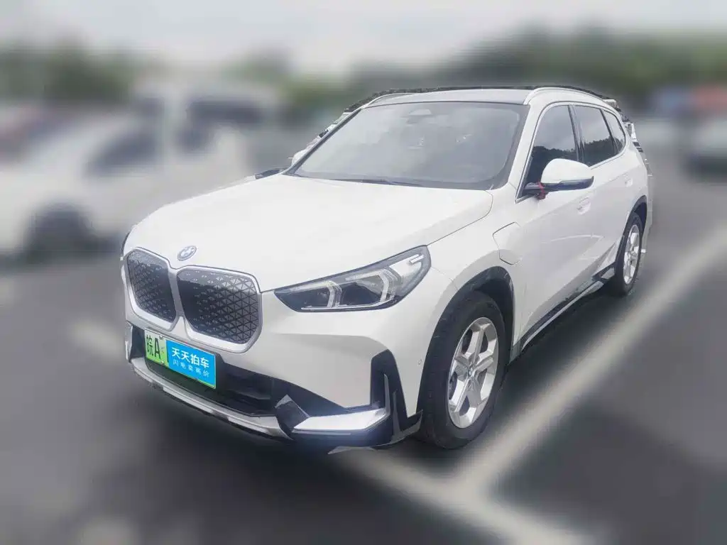 BMW iX1 2025 2025 eDrive25L X Design Package