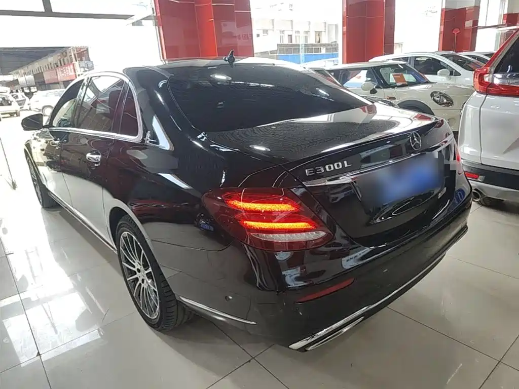 Mercedes-Benz E-Class 2018 E 200 L фото 5