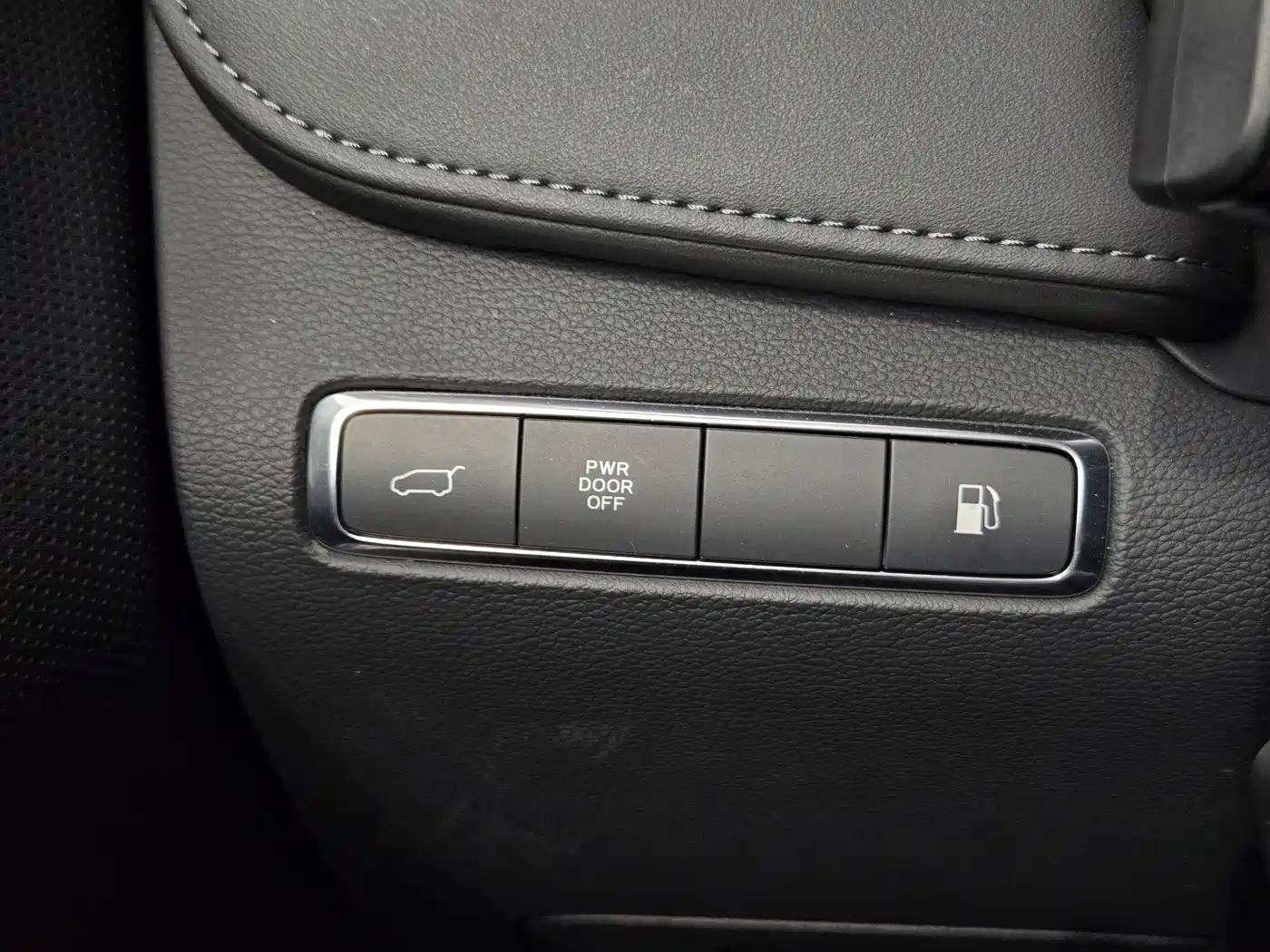 Hongqi HQ9 PHEV 2024 Model 2.0T AWD Luxury Edition фото 34