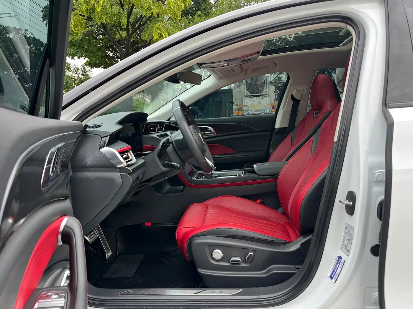 Hongqi H6 2023 2.0T Comfort Edition фото 12