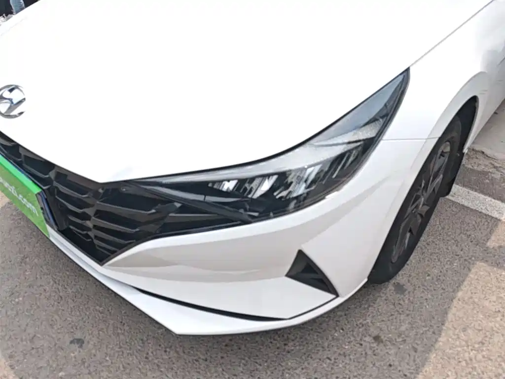 Hyundai Elantra 2022 1.5L CVT GLS Leading Edition фото 24