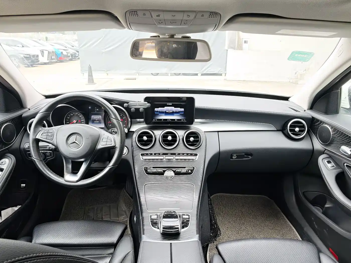 Mercedes-Benz C-Class 2016 C 180 L Sport фото 14