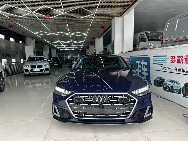 Audi A7L 45TFSI quattro S-line, Дальний взгляд, Пакет Кристалл