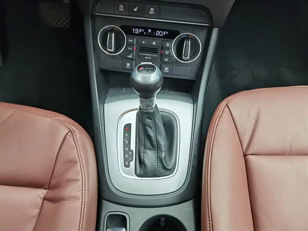 Photo 13 - Audi Q3