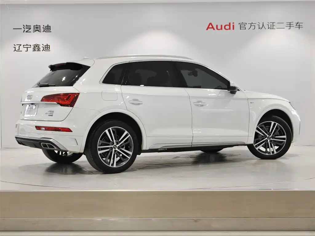 Audi Q5L 2022 Facelift 40T Luxury Dynamic фото 4
