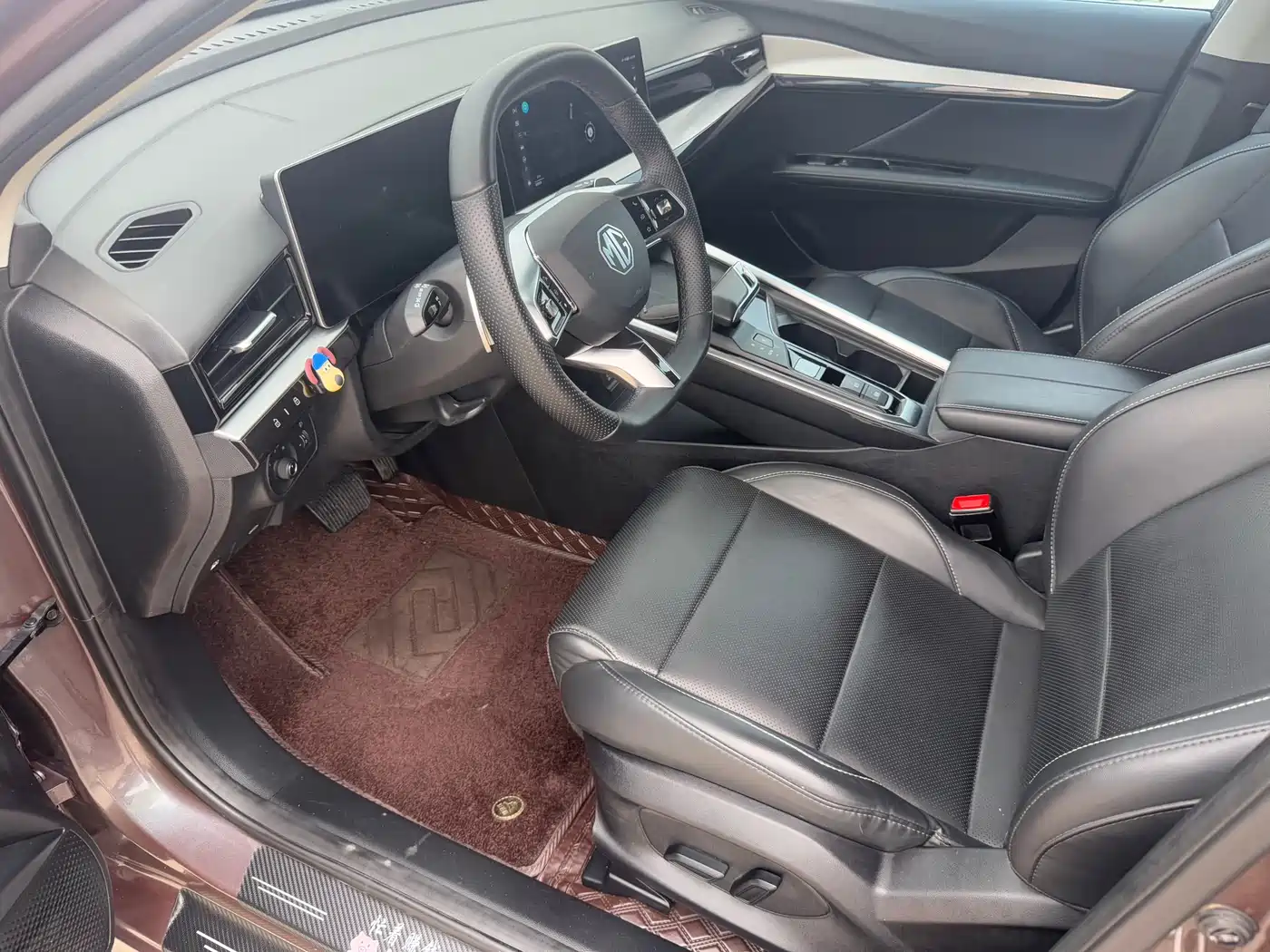 MG MG5 SCORPIO