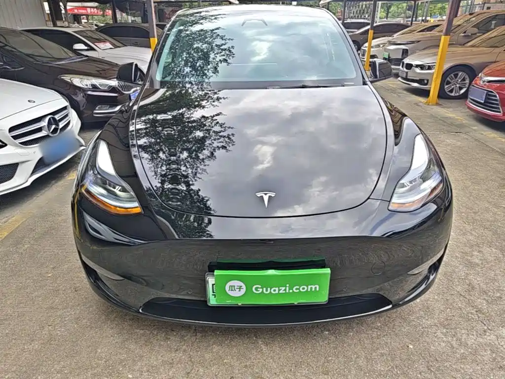 Фото 3 - Tesla Model Y
