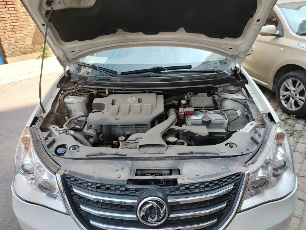 Dongfeng Aeolus Dongfeng Fengshen A60 2015 2014 1.6L Manual Luxury
