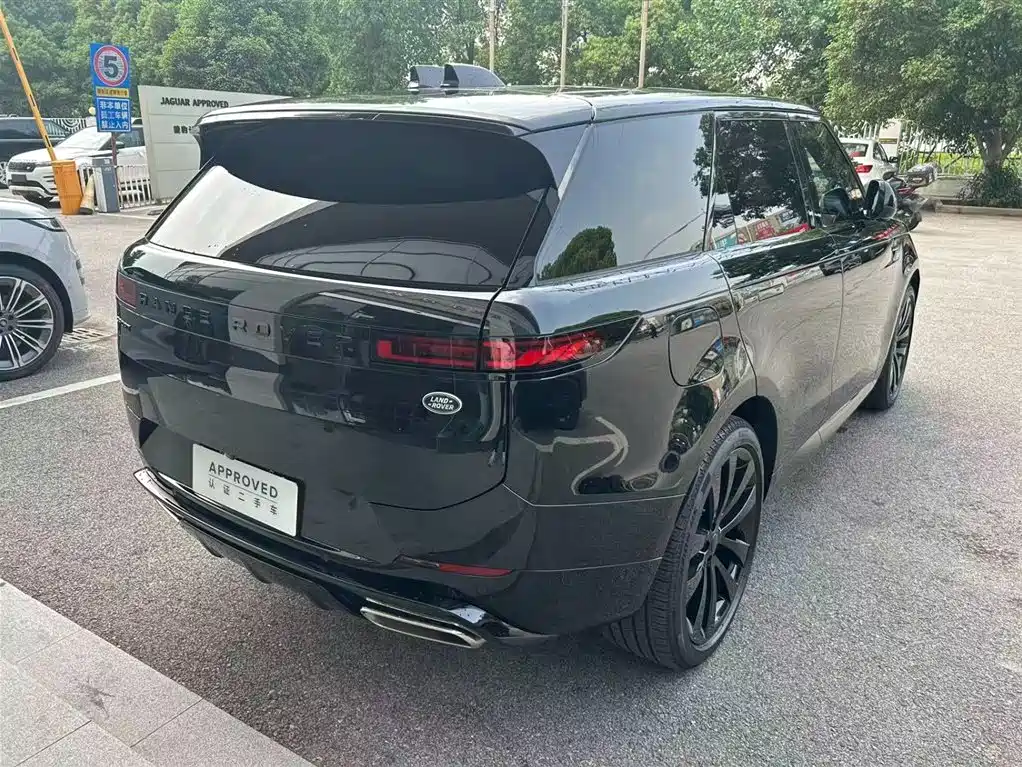 Land Rover Range Rover Sport фото 6