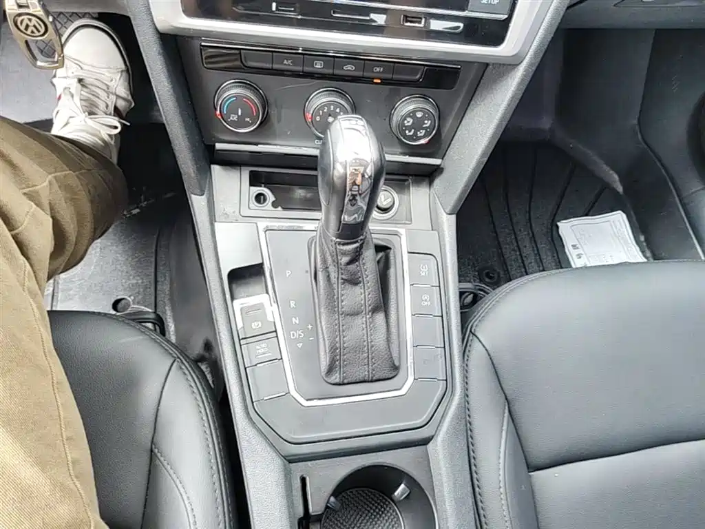Volkswagen Lamando 2019 230TSI DSG Trend Edition China V фото 14