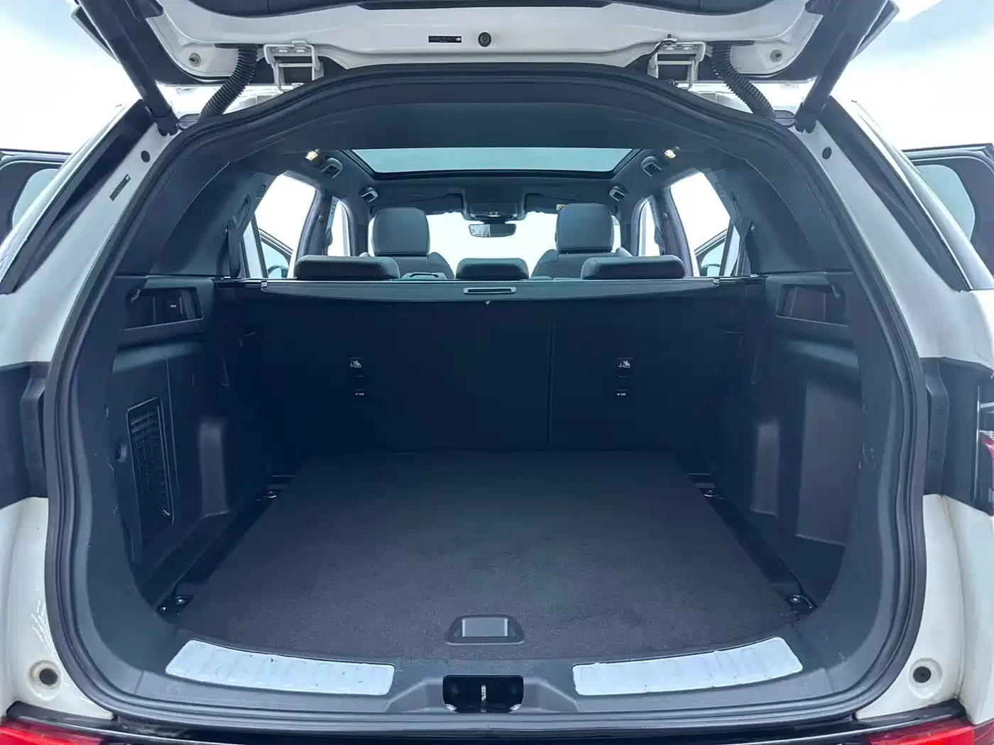 Land Rover Discovery Sport 2022 Model Facelift 249PS R-Dynamic S Performance Edition 5-seater фото 22