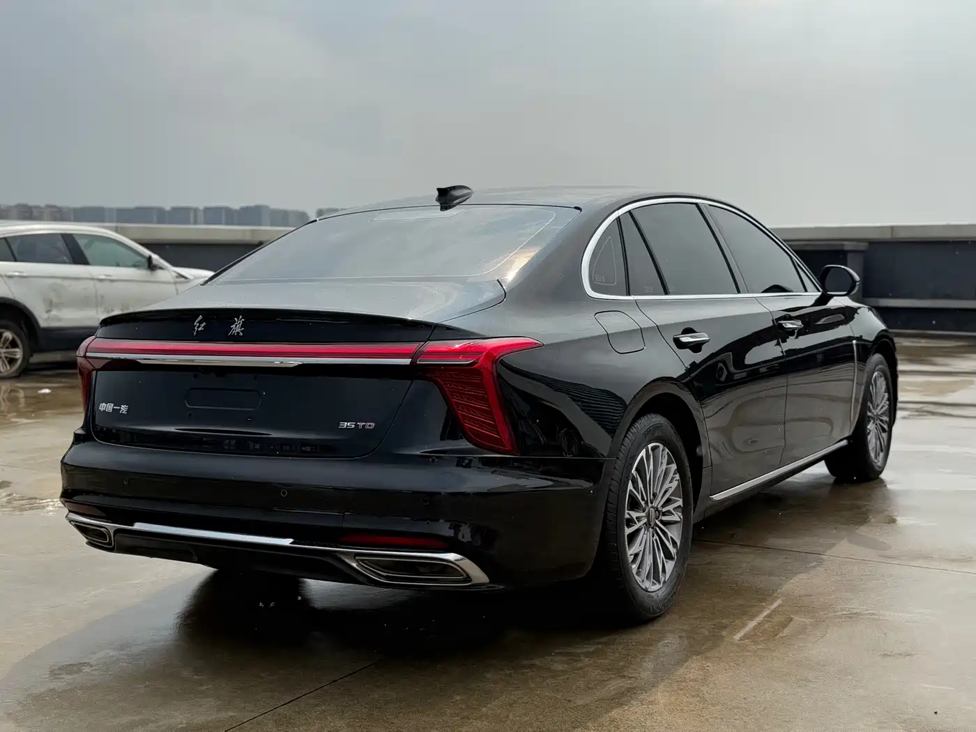 Hongqi H5 2023 1.5T DCT Smart Connect Flag Rhythm фото 15