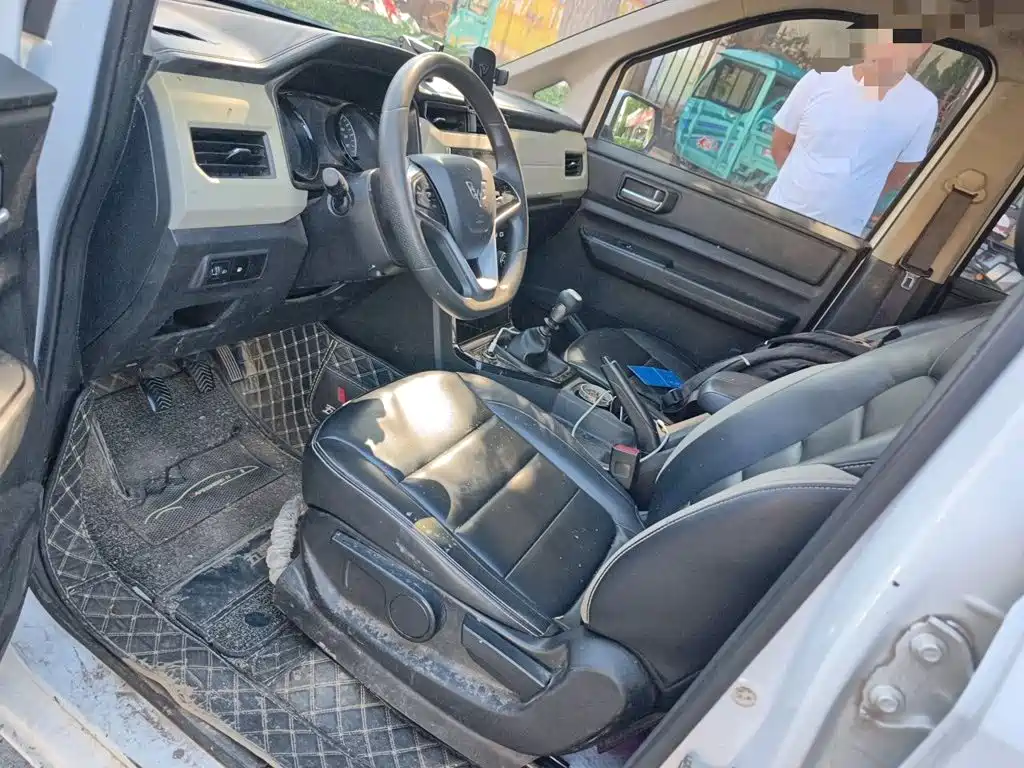 Wuling Motors Wuling Hongguang PLUS 2021 2020 1.5L Manual Comfort 7-seater