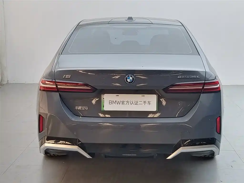 BMW i5 2024 2024 eDrive 35L Premium Model M Sport Package