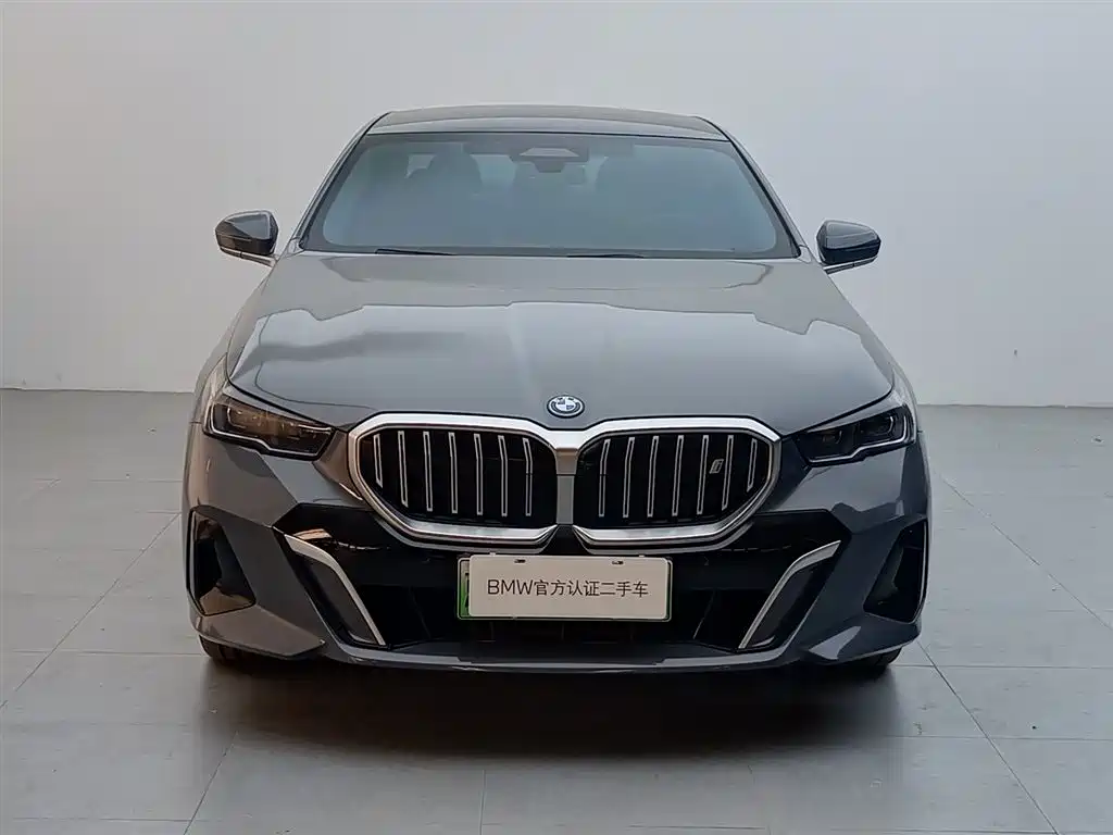 BMW i5 2024 2024 eDrive 35L Premium Model M Sport Package