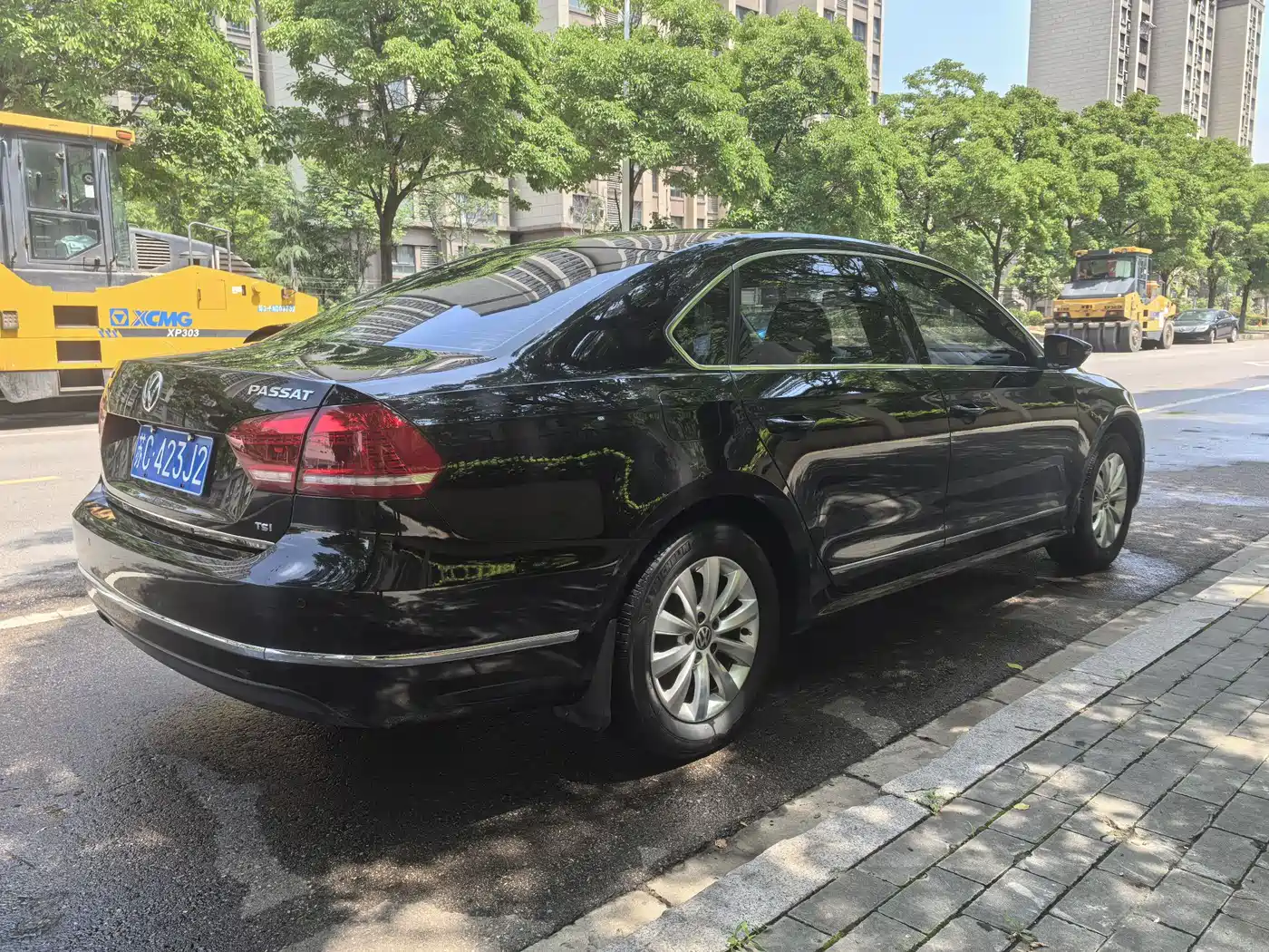 Volkswagen Passat 2015 1.4TSI DSG Prestige Edition фото 5
