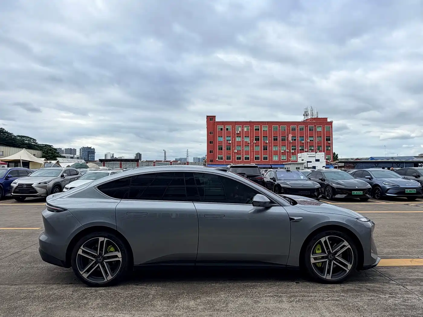 2026 NIO ET5
