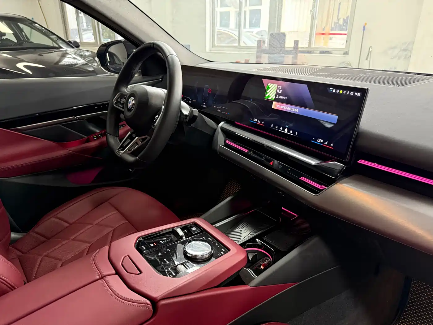BMW 5 Series 2025 525Li M Sport Package фото 4