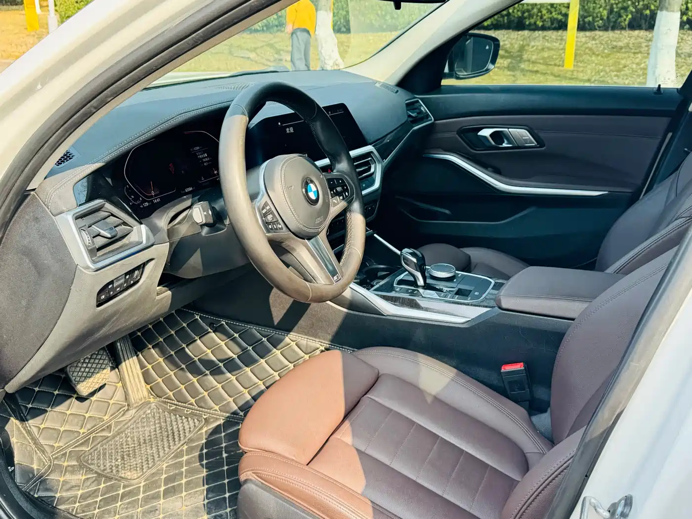 BMW 3 Series 2020 325Li M Sport Package фото 9