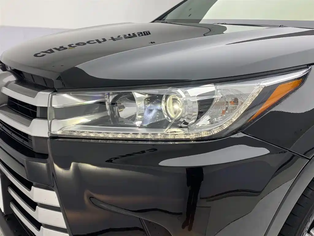Toyota Highlander 2021 2.0T AWD Luxury 7-Seater фото 10