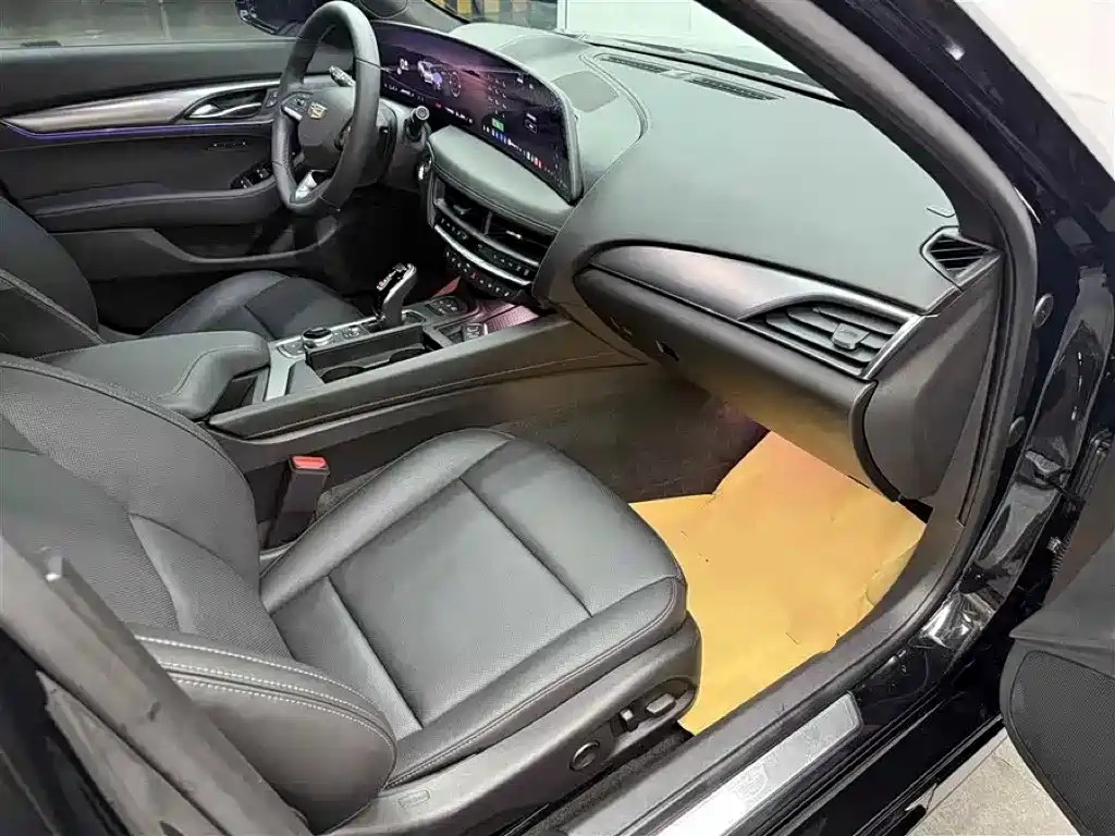 Cadillac CT5 2025 Model 28T Urban Sport Edition фото 9