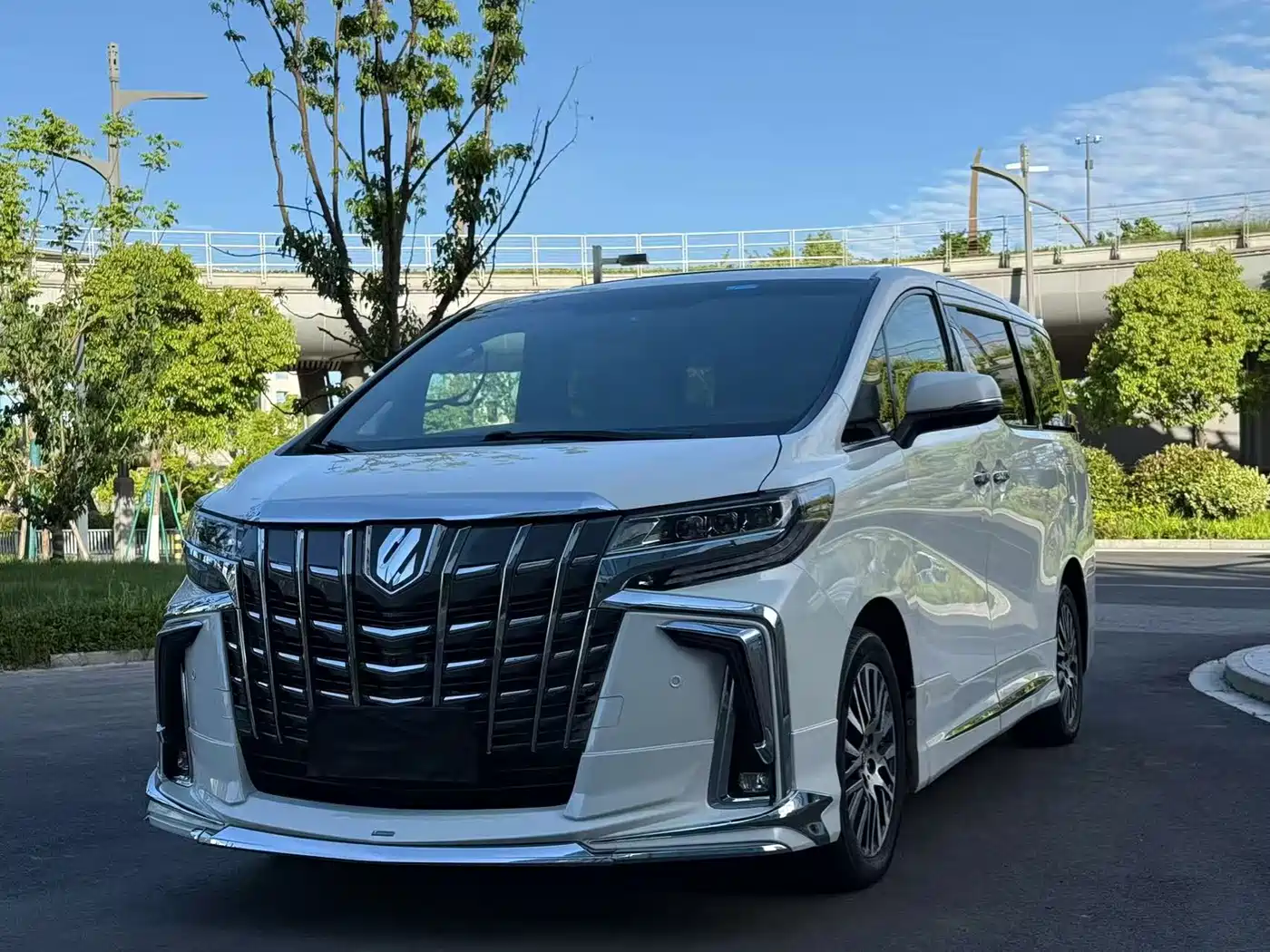 Toyota Alphard 2015 3.5L Luxury Edition