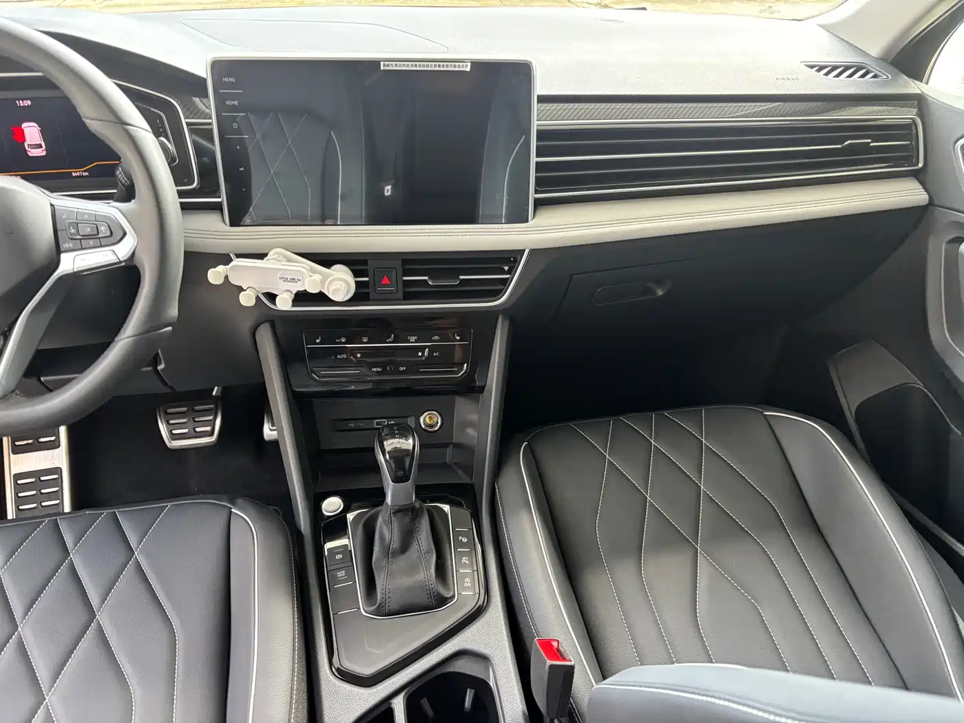 Volkswagen Tiguan L 2024 Outstanding 330TSI Auto 2WD R-Line Dragon Glory Edition фото 8