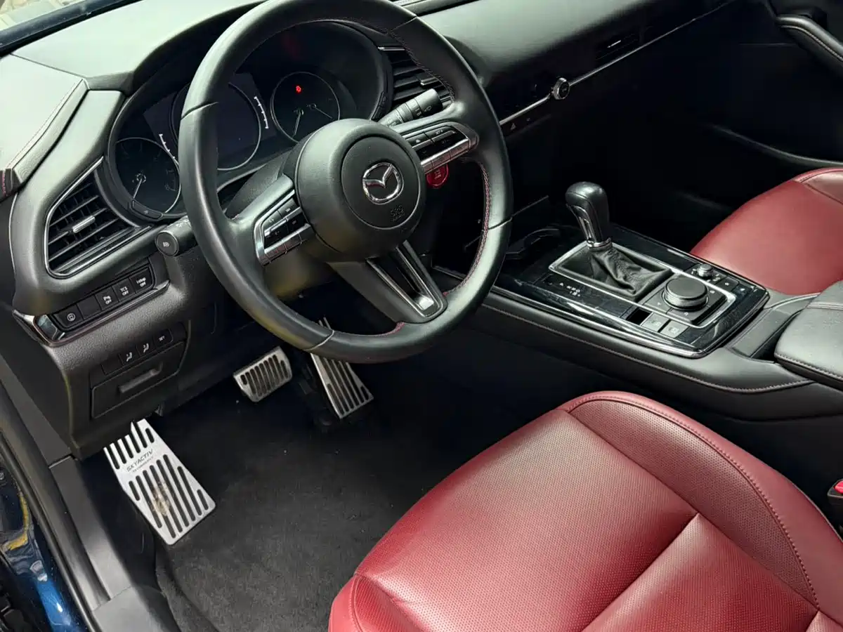 Фото 17 - Mazda CX-30